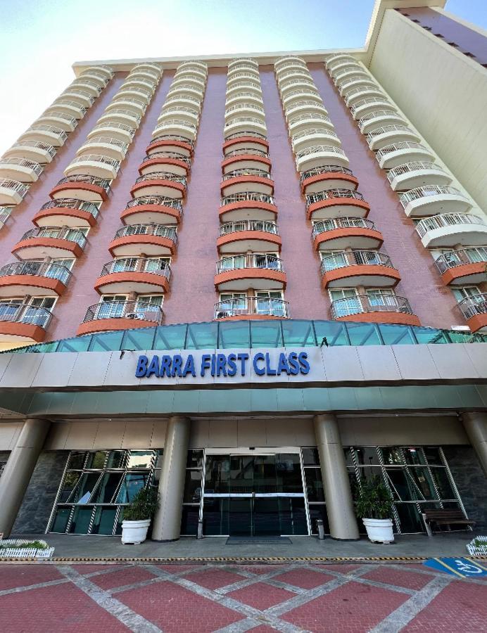 Barra Da Tijuca - 9 - Flat Premium Com Cozinha, Fogao Cooktop, Geladeira Grande, Smart Tv Grande, Lindo E Muitissimo Confortavel, Balsa Para A Praia Gratis E Estacionamento Gratuito Rio de Janeiro Bagian luar foto